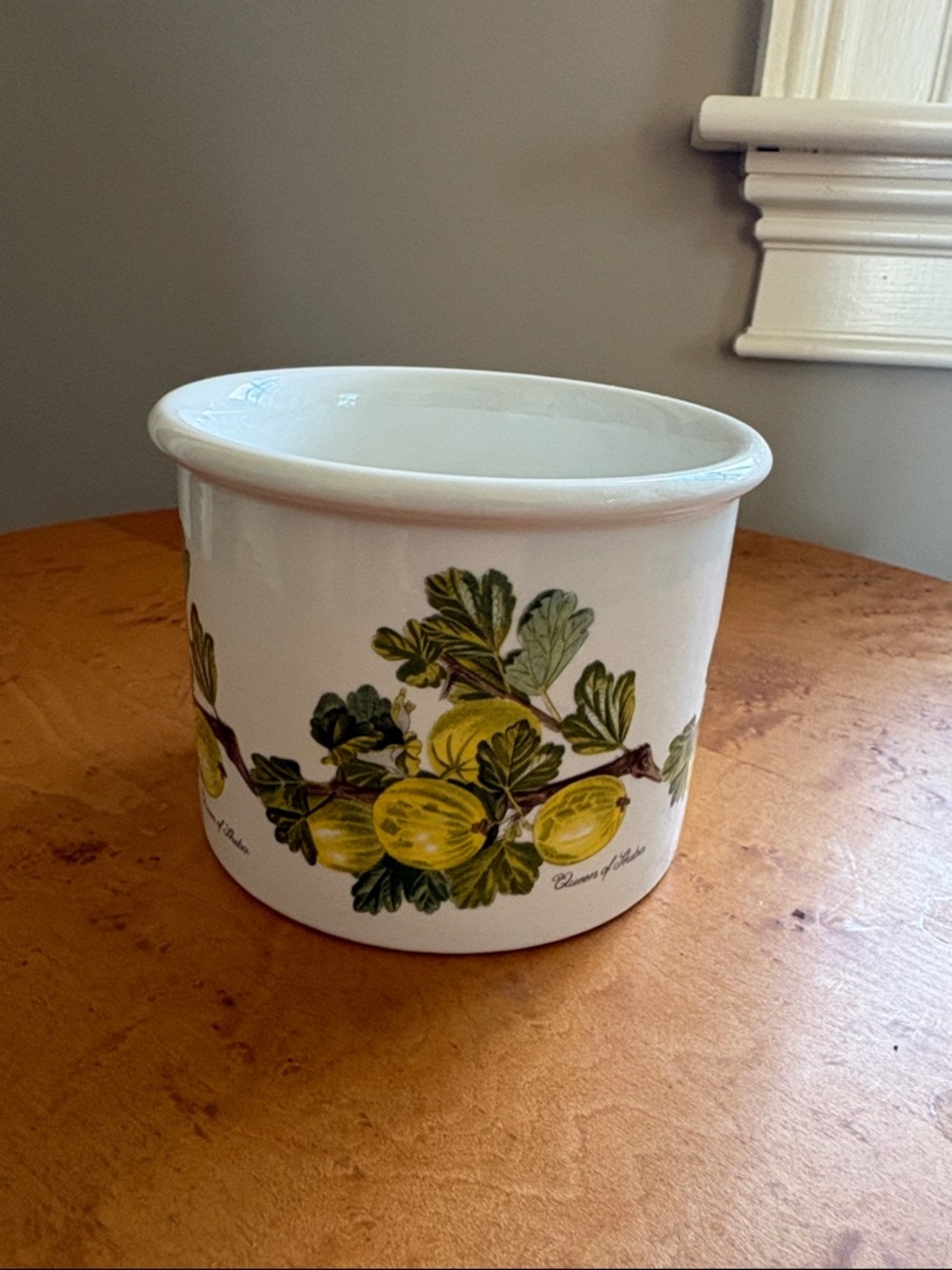 PORTMEIRION POMONA QUEEN OF SHEBA (GREEN) GOOSEBERRY 3.5" TALL WIDE SPICE JAR